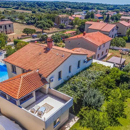 Villa Desire *